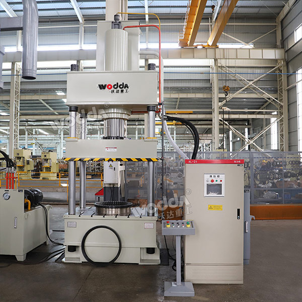 250噸四柱液壓機(jī) 250噸四柱液壓機(jī)