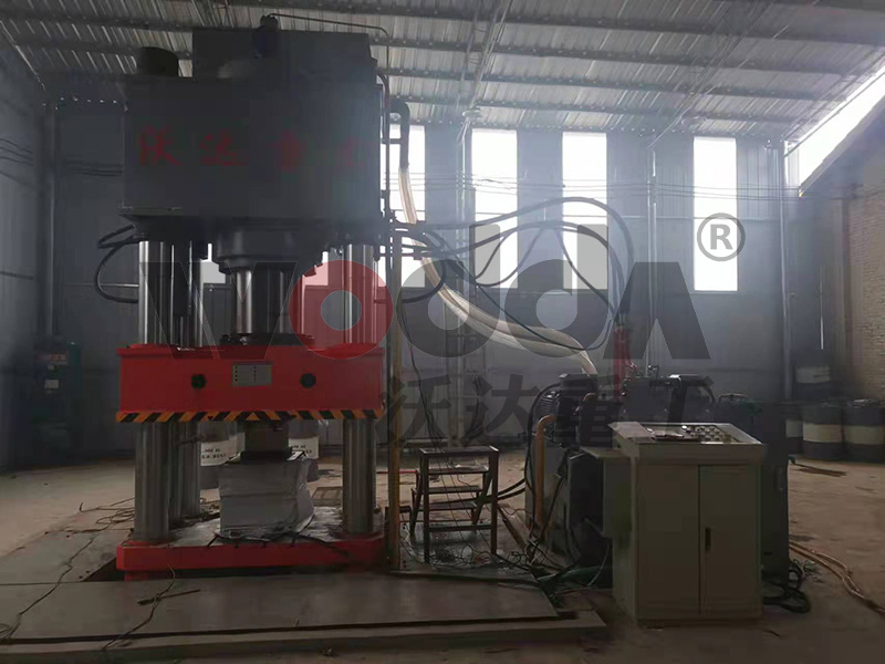 匣缽成型液壓機(jī) 匣缽成型液壓機(jī)