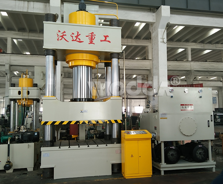 800噸三梁四柱液壓機(jī)多少錢(qián)？