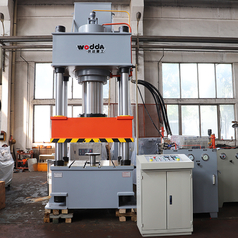 315噸井蓋熱壓成型液壓機 315噸井蓋熱壓成型液壓機