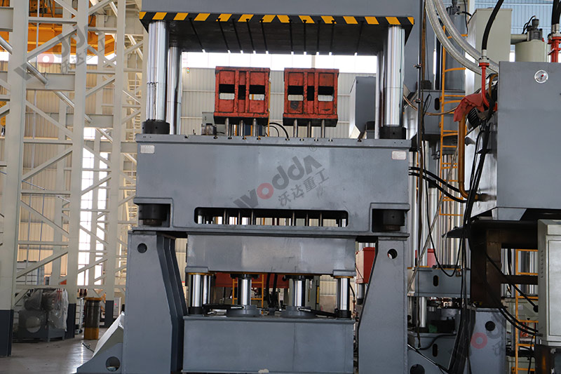 1000噸雙缸帶液壓墊拉伸四柱液壓機(jī)廠家 1000噸雙缸帶液壓墊拉伸四柱液壓機(jī)廠家