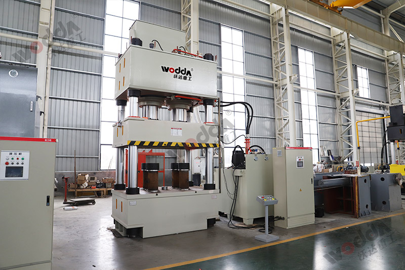 塑料托盤(pán)成型液壓機(jī) 塑料托盤(pán)成型液壓機(jī)