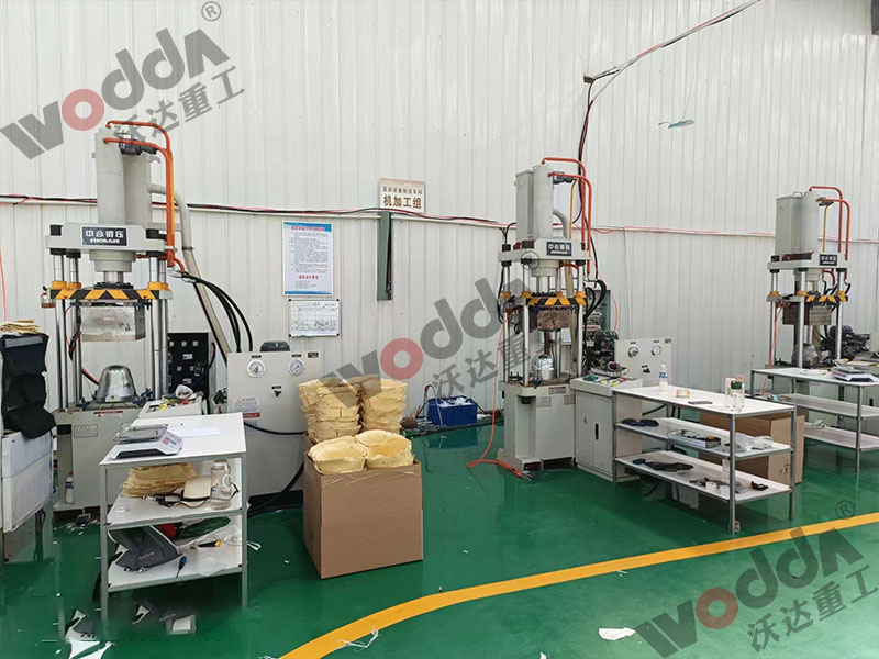 滕州凱夫拉防彈頭盔液壓機(jī)廠家 滕州凱夫拉防彈頭盔液壓機(jī)廠家