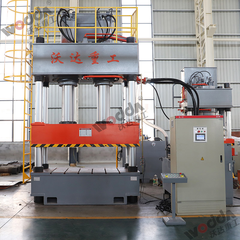 500噸汽車內(nèi)飾件成型液壓機(jī) 500噸汽車內(nèi)飾件成型液壓機(jī)