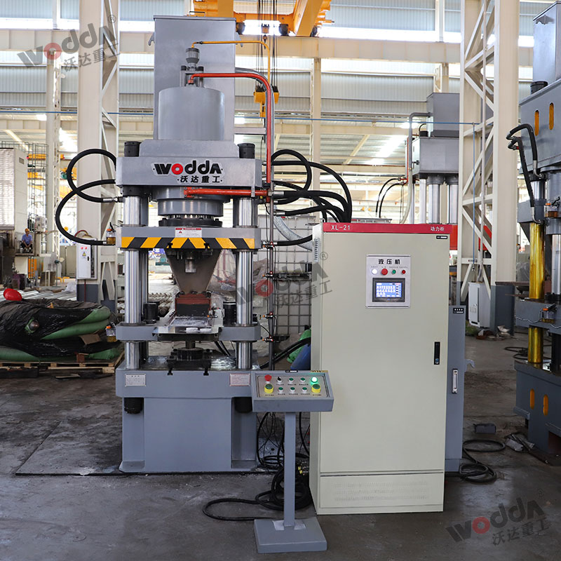 315噸粉末成型液壓機(jī)(四梁四柱液壓機(jī)) 315噸粉末成型液壓機(jī)(四梁四柱液壓機(jī))