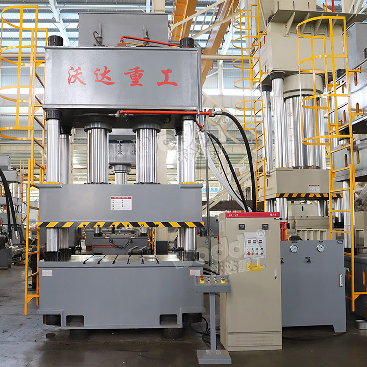 500噸液壓機(jī)車間現(xiàn)貨 500噸液壓機(jī)車間現(xiàn)貨