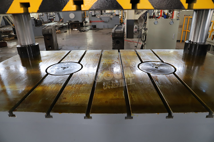 工作臺(tái)(雙下頂缸) 工作臺(tái)(雙下頂缸)