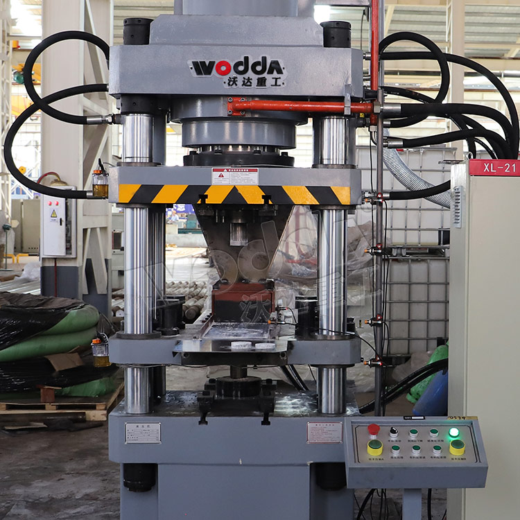 四梁四柱粉末成型液壓機 四梁四柱粉末成型液壓機