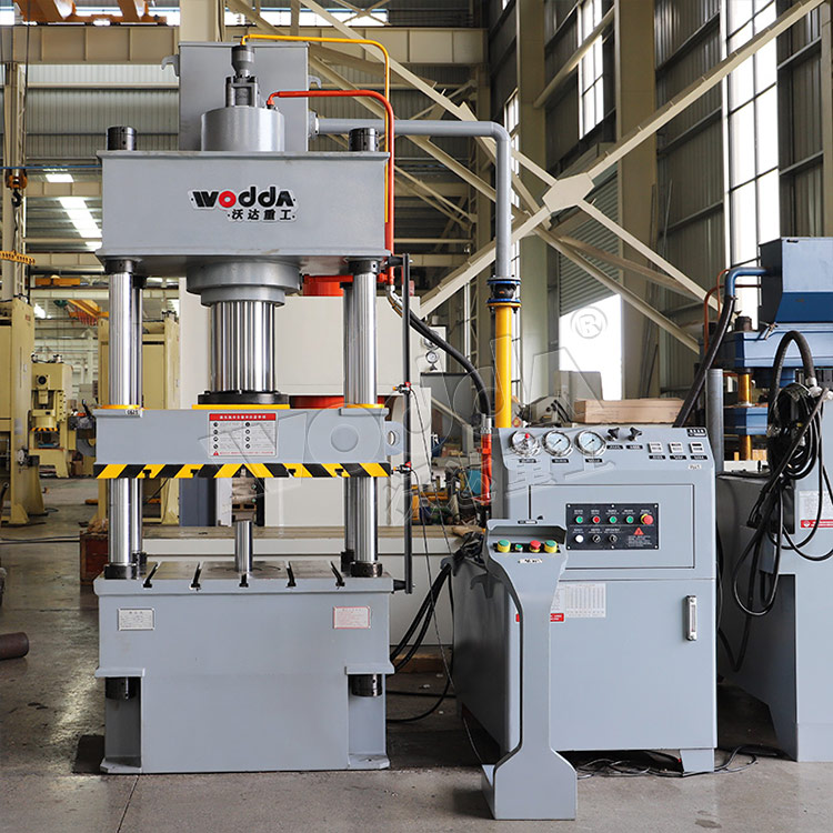 200噸四柱液壓機 200噸四柱液壓機