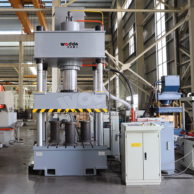 國(guó)標(biāo)315噸四柱液壓機(jī) 國(guó)標(biāo)315噸四柱液壓機(jī)