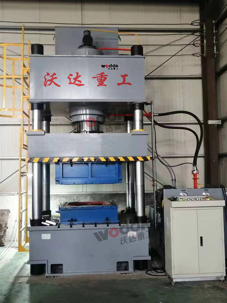 500噸不銹鋼水箱板四柱液壓機(jī) 500噸不銹鋼水箱板四柱液壓機(jī)