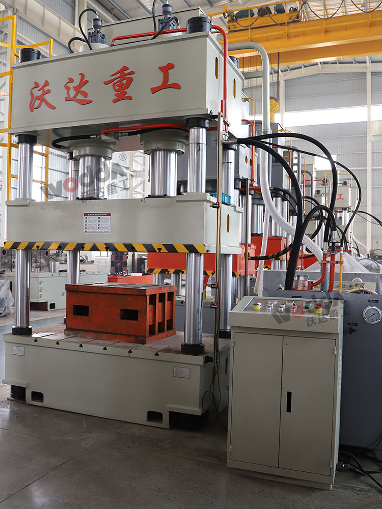 315噸雙缸四柱液壓機(jī) 315噸雙缸四柱液壓機(jī)