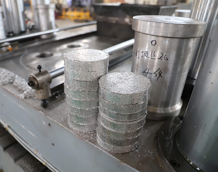 鋁屑?jí)簤K 鋁屑?jí)簤K