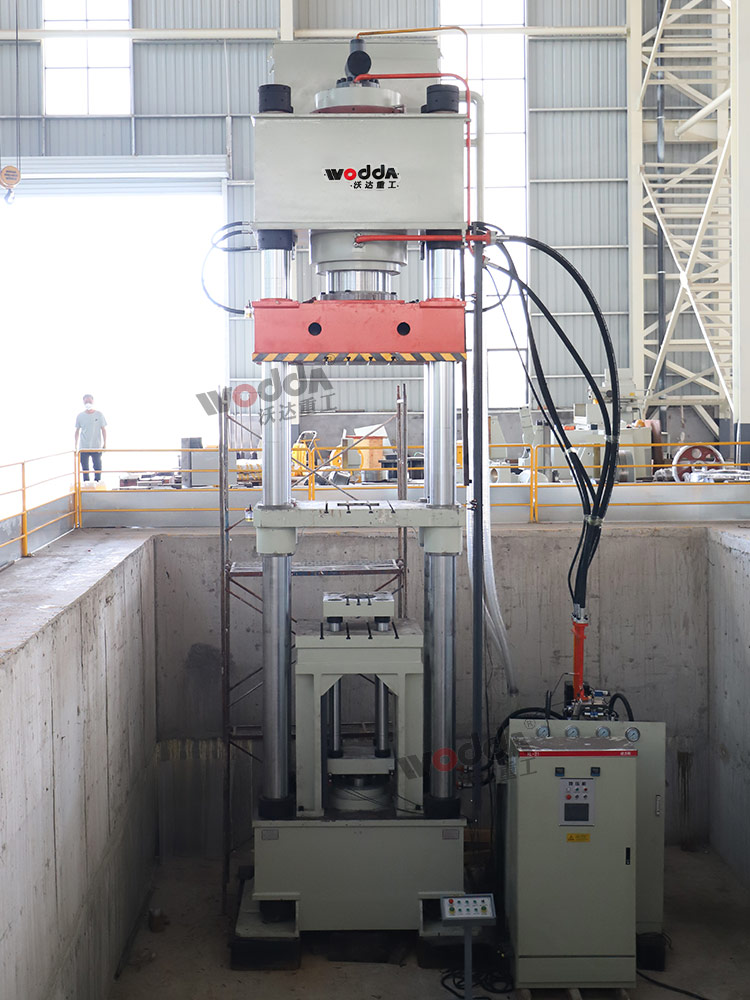 石墨匣缽成型液壓機(jī) 石墨匣缽成型液壓機(jī)