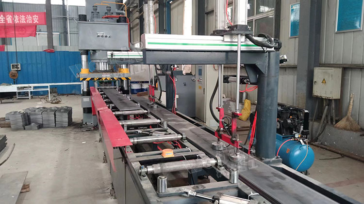 500噸全自動錨桿托盤液壓機(jī) 500噸全自動錨桿托盤液壓機(jī)