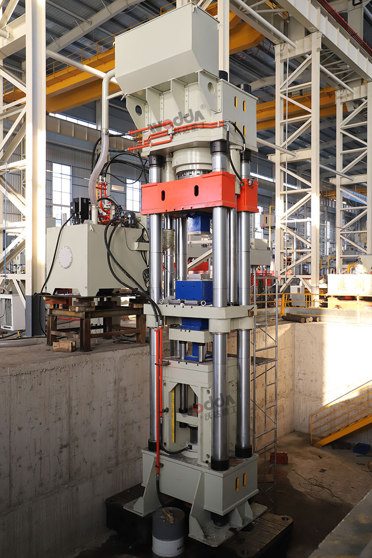 莫來石匣缽液壓機(jī)車間試機(jī) 莫來石匣缽液壓機(jī)車間試機(jī)