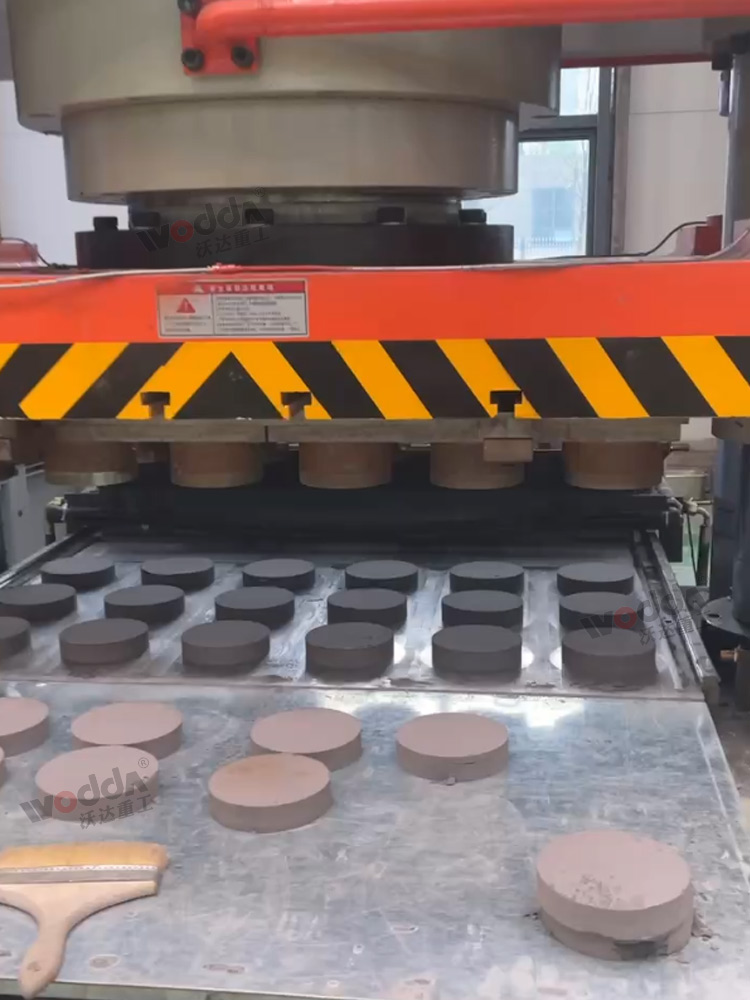 一模出18個產(chǎn)品 一模出18個產(chǎn)品