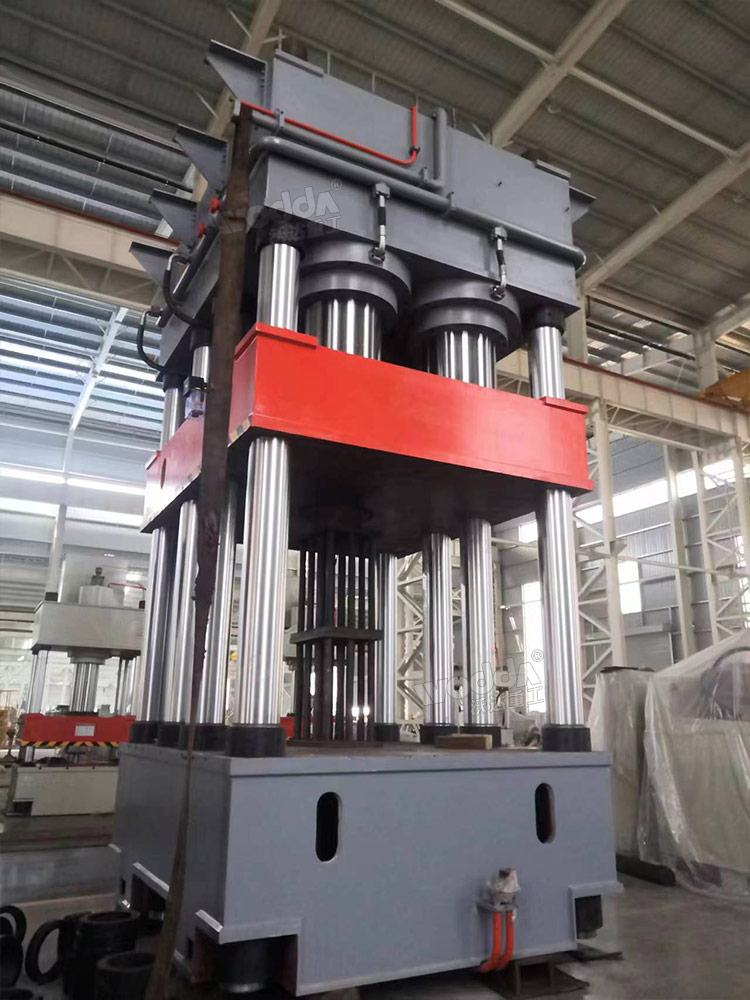 4500噸門面壓花機(jī) 4500噸門面壓花機(jī)