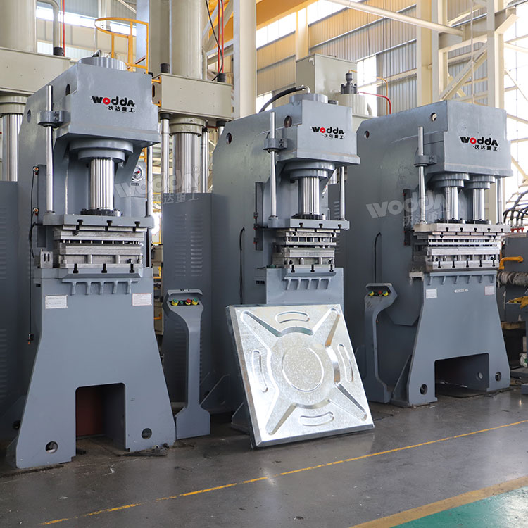 BDF水箱沖孔機(jī) BDF水箱沖孔機(jī)