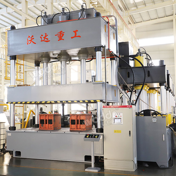 315噸四柱液壓機(jī).jpg 315噸四柱液壓機(jī).jpg