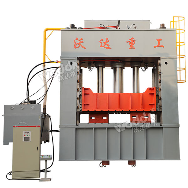 1000噸框架式液壓機(jī) 1000噸框架式液壓機(jī)
