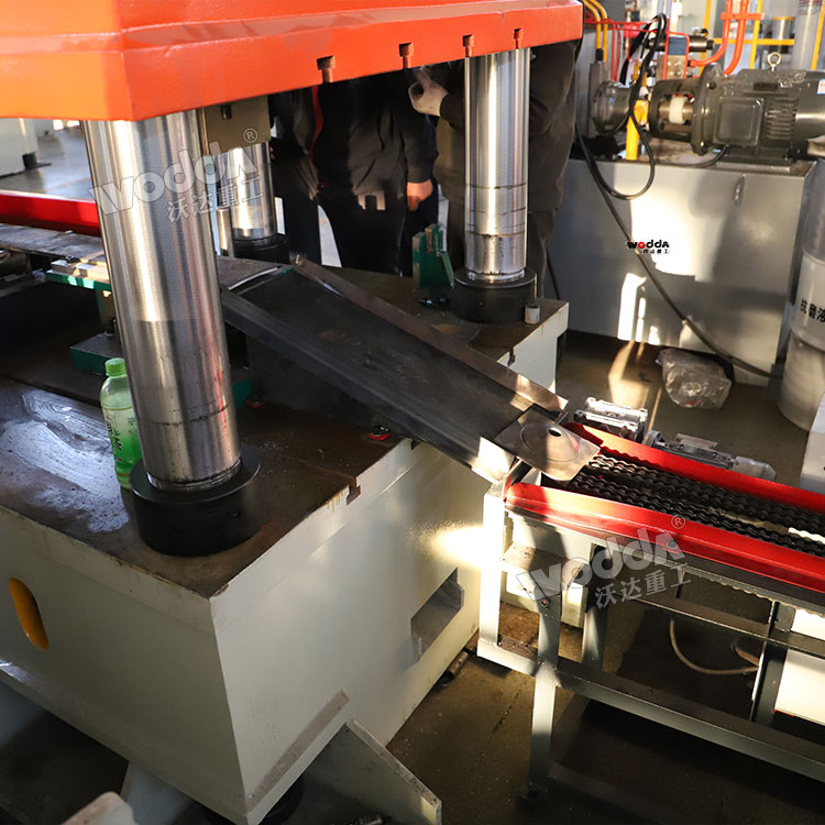 錨桿托盤液壓機(jī)細(xì)節(jié)2 錨桿托盤液壓機(jī)細(xì)節(jié)2