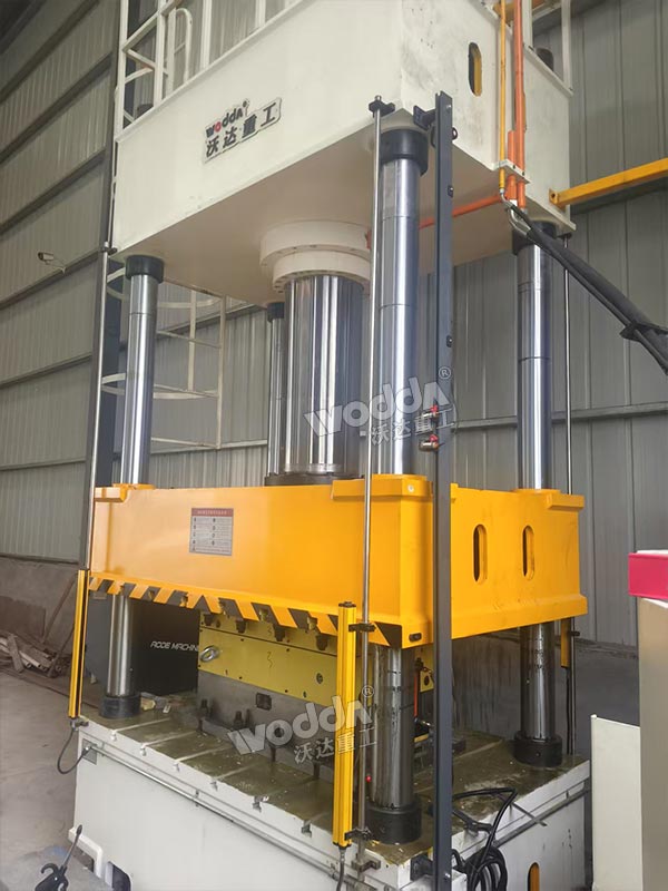 315噸四柱液壓機(jī)