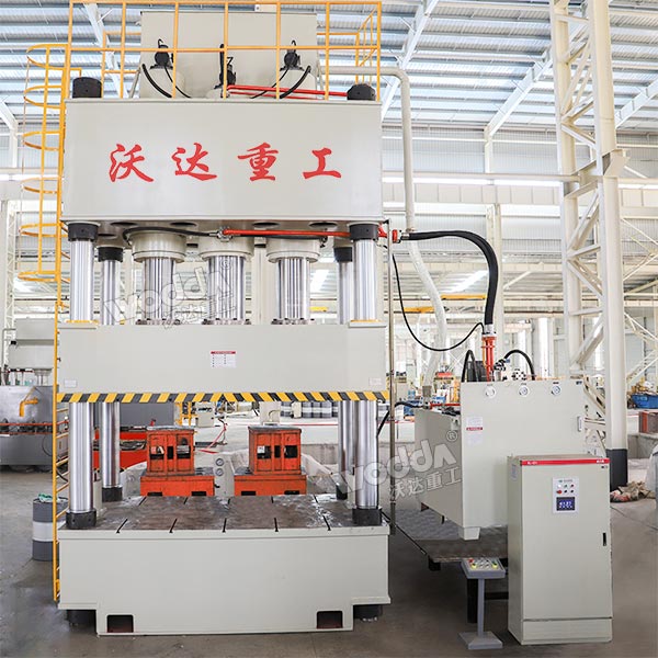 1500噸復合材料成型液壓機