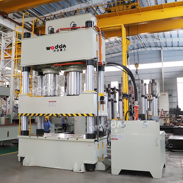 1000噸四柱液壓機 1000噸四柱液壓機