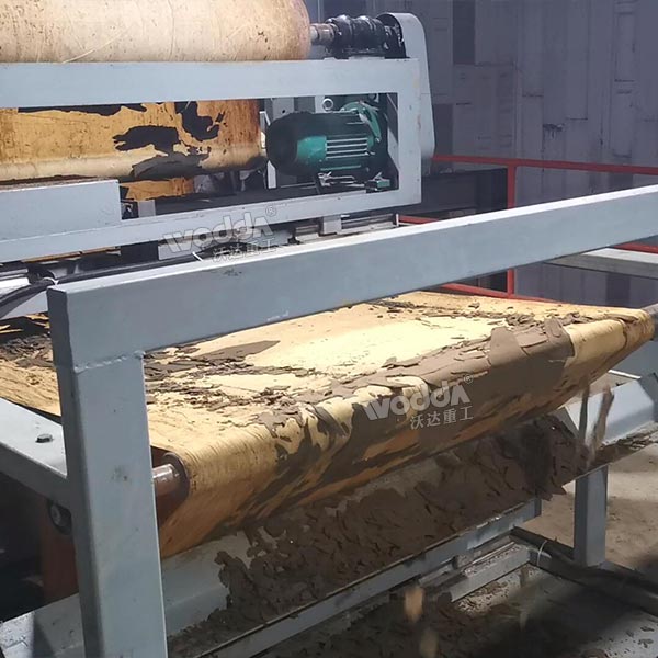 智能高壓污泥壓榨機(jī) 智能高壓污泥壓榨機(jī)