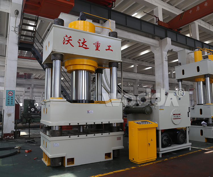 800T三梁四柱液壓機(jī)價(jià)格 800T三梁四柱液壓機(jī)價(jià)格