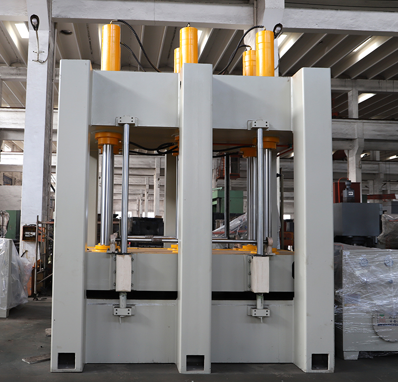 建筑隔溫新型材料成型機(jī) 建筑隔溫新型材料成型機(jī)