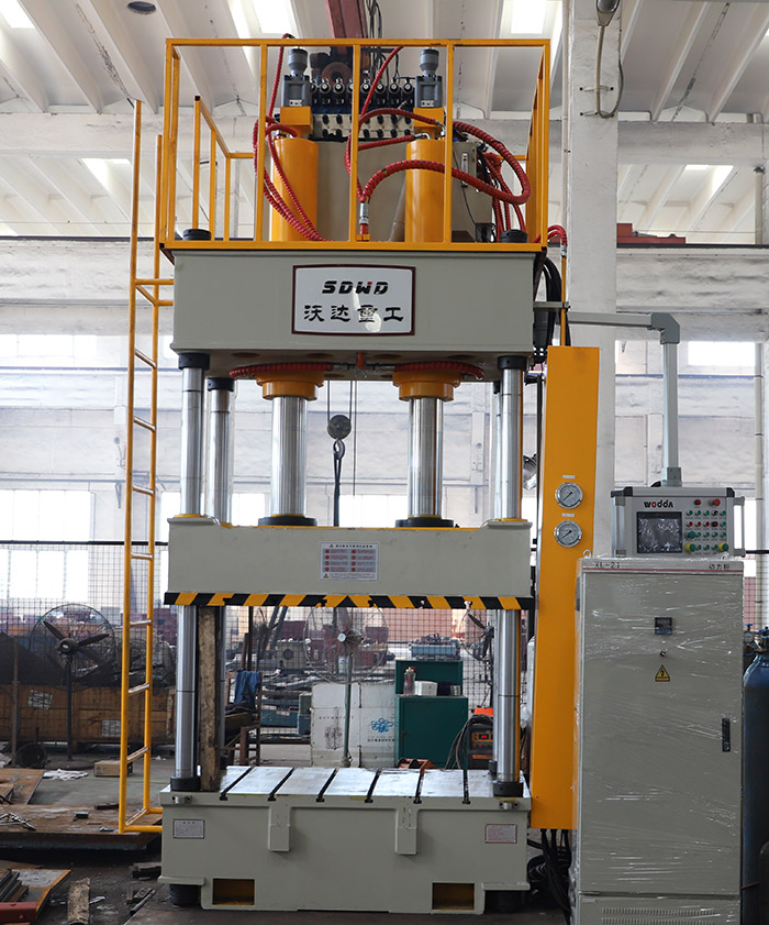 灰斗車成型液壓機(jī) 灰斗車成型液壓機(jī)