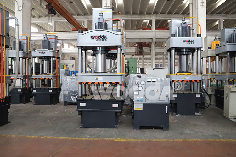 200噸四柱液壓機 200噸四柱液壓機