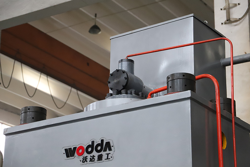 630噸四柱液壓機(jī)價(jià)格 630噸四柱液壓機(jī)價(jià)格