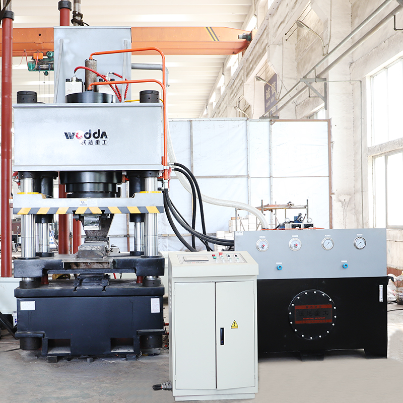 500噸石墨壓塊成型液壓機(jī) 500噸石墨壓塊成型液壓機(jī)